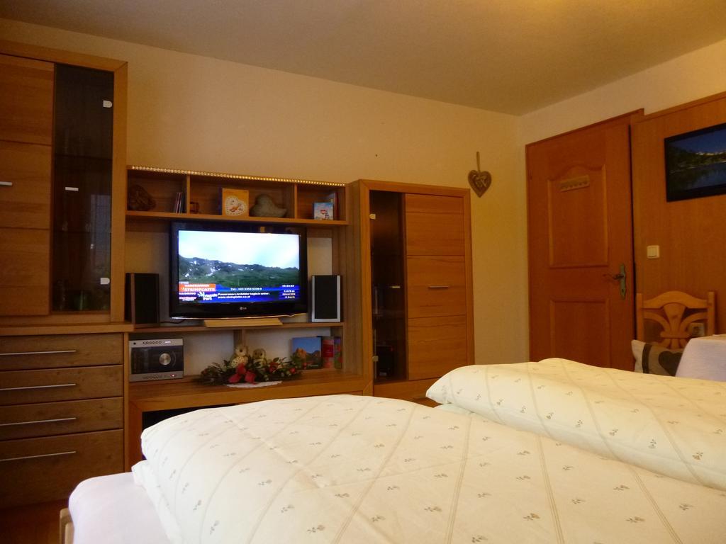 Ferienwohnungen Hauser Waidring Habitación foto
