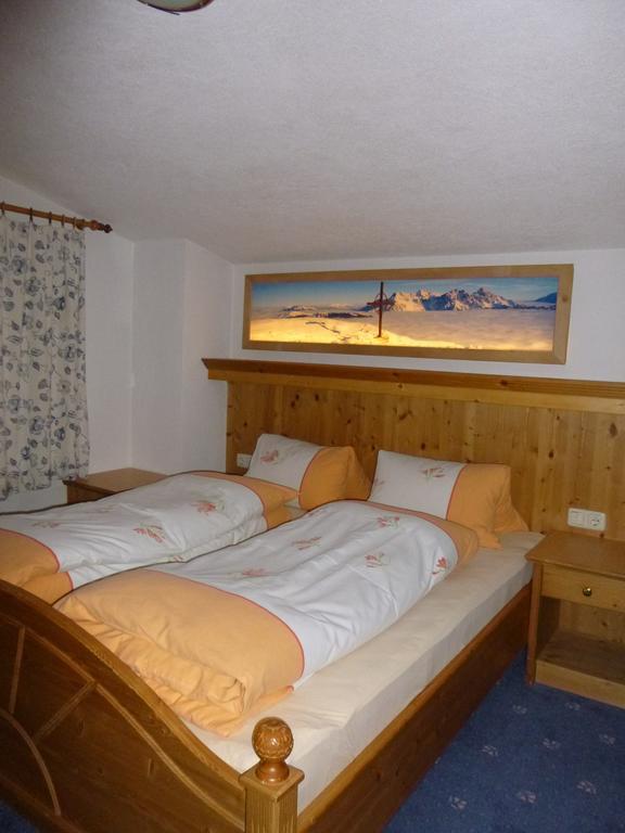 Ferienwohnungen Hauser Waidring Habitación foto