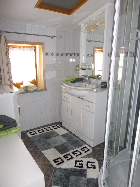 Ferienwohnungen Hauser Waidring Habitación foto